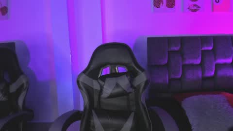 Isabella Moon9 online show from April 6, 12:17 pm