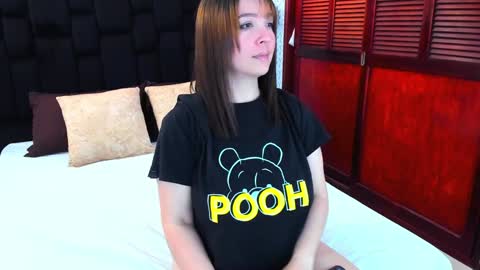 Snapshot of isabella_queen8 chatting on February 8, 3:08 am Isabella Your Queen online show from February 8, 3:08 am