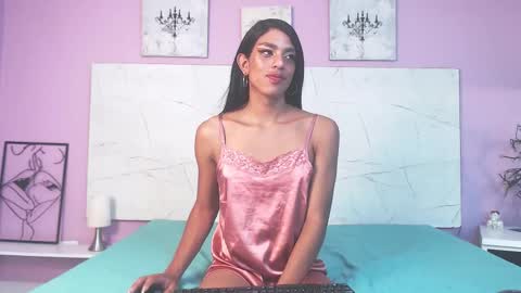 Isabella online show from January 10, 3:25 pm