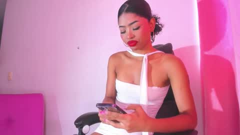 isabella online show from October 20, 10:21 pm