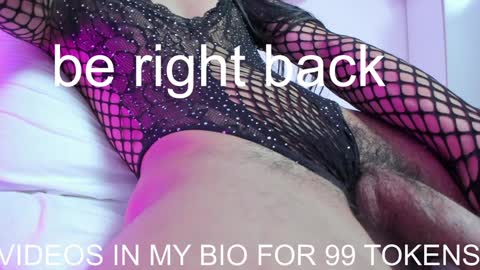 Snapshot of isabellabis chatting on December 3, 6:04 am Bella B -JOIN FREE online show from December 3, 6:04 am
