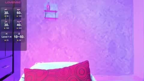 Instagram soybella01  online show from March 18, 4:21 pm