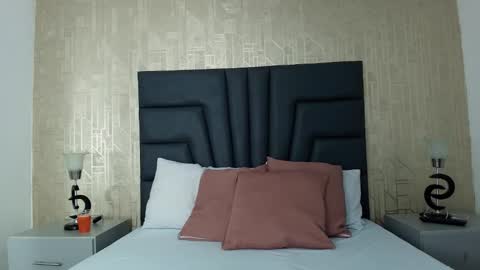 Isabella  online show from January 18, 12:20 pm