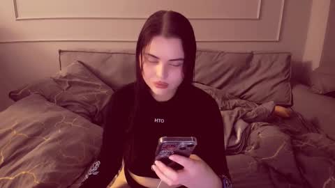 Isabella online show from November 12, 9:47 pm