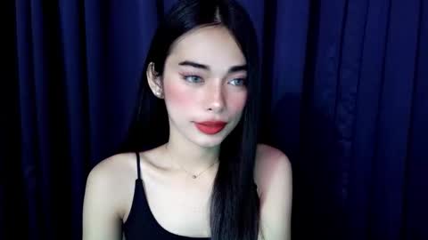 Isabelle online show from November 16, 1:17 pm