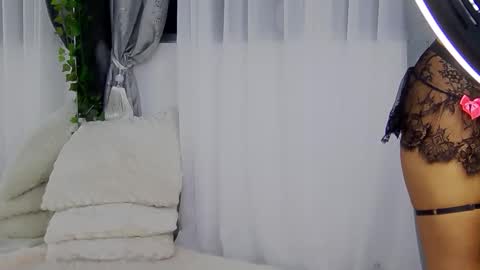 IsabelleEthan online show from October 21, 1:17 am