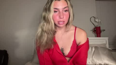 isabellekinsley online show from December 4, 2:53 am