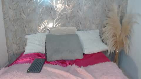 Snapshot of isabellj28 chatting on October 30, 6:15 am isabellj28 online show from October 30, 6:15 am