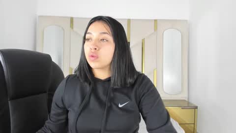 Snapshot of isabellrodriguez18 chatting on September 17, 3:08 am isabellrodriguez18 online show from September 17, 3:08 am