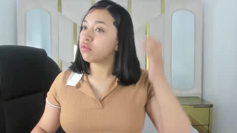 Snapshot of isabellrodriguez18 chatting on September 18, 2:57 am isabellrodriguez18 online show from September 18, 2:57 am