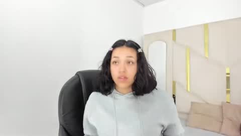 Snapshot of isabellrodriguez18 chatting on September 19, 2:35 am isabellrodriguez18 online show from September 19, 2:35 am