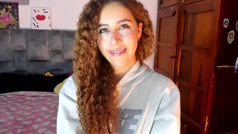 Isabela  online show from November 20, 5:18 am