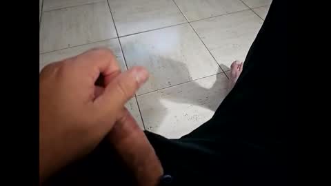 Snapshot of iscrewinutibolt chatting on January 17, 10:11 am Carlos online show from January 17, 10:11 am