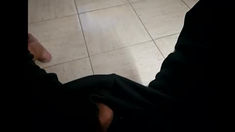 Snapshot of iscrewinutibolt chatting on February 10, 9:36 am Carlos online show from February 10, 9:36 am