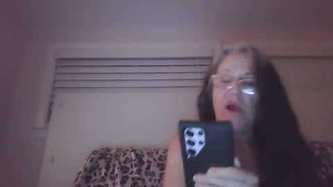 Snapshot of iseestarz420 chatting on January 1, 5:54 am Iseestarz420 online show from January 1, 5:54 am