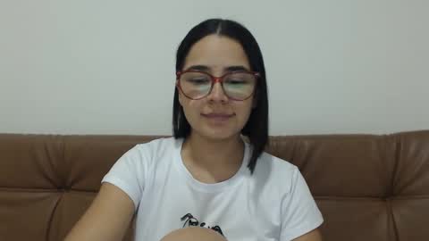 Emma online show from October 4, 3:48 am