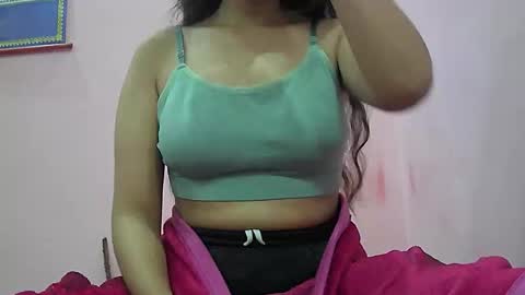 ishika_singh_ online show from January 15, 2:38 am