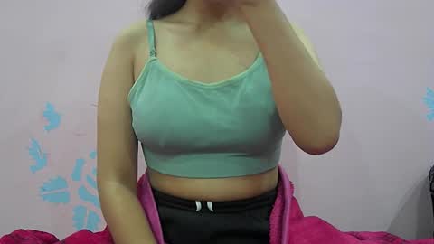 ishika_singh_ online show from January 19, 2:26 am
