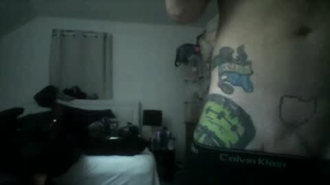 Snapshot of ishouldntbeonhereagain chatting on December 20, 3:25 am Daddy Master Master Daddy online show from December 20, 3:25 am