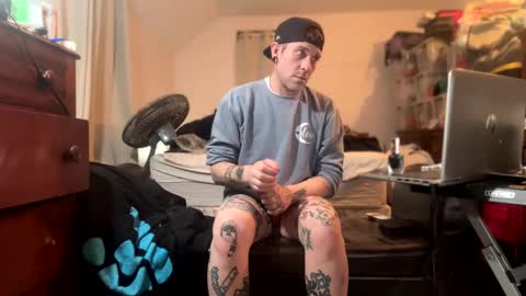 Snapshot of ishouldntbeonhereagain chatting on March 8, 4:12 am Daddy Master Master Daddy online show from March 8, 4:12 am