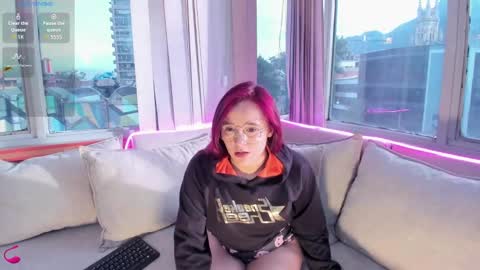 Isis  lohan online show from September 17, 11:34 am