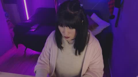 Snapshot of isis_diosa chatting on December 19, 1:01 am Ana Maria online show from December 19, 1:01 am