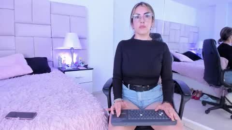 Pauli online show from January 18, 1:09 am