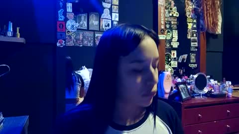 Isis online show from December 4, 10:40 pm