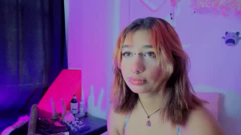 Isisjones18 online show from October 14, 6:42 pm