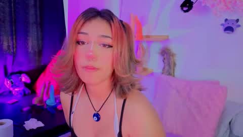 Isisjones18 online show from November 23, 4:07 pm