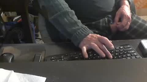 Snapshot of islandduke chatting on November 1, 9:22 am Duke online show from November 1, 9:22 am