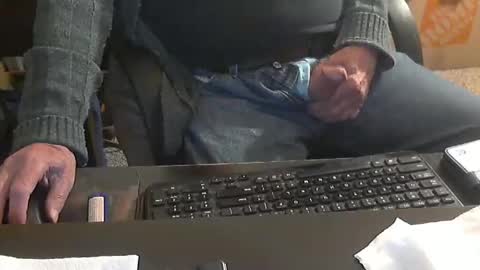 Snapshot of islandduke chatting on November 17, 6:57 pm Duke online show from November 17, 6:57 pm