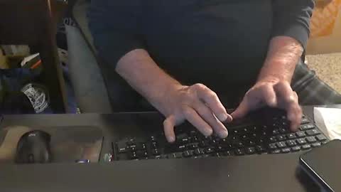 Snapshot of islandduke chatting on December 5, 7:32 pm Duke online show from December 5, 7:32 pm