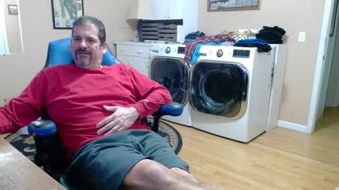 Snapshot of islandguy70 chatting on January 14, 9:24 am Jim online show from January 14, 9:24 am