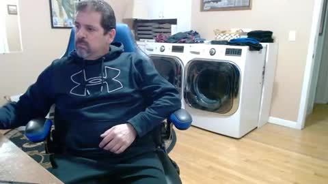 Snapshot of islandguy70 chatting on January 15, 9:24 am Jim online show from January 15, 9:24 am