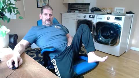 Snapshot of islandguy70 chatting on February 2, 8:30 pm Jim online show from February 2, 8:30 pm