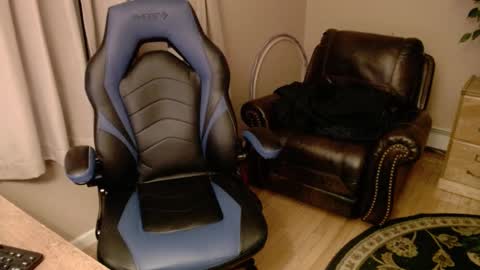 Snapshot of islandguy70 chatting on February 28, 10:20 am Jim online show from February 28, 10:20 am