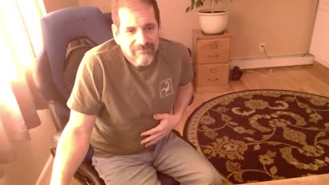 Snapshot of islandguy70 chatting on March 3, 9:26 pm Jim online show from March 3, 9:26 pm