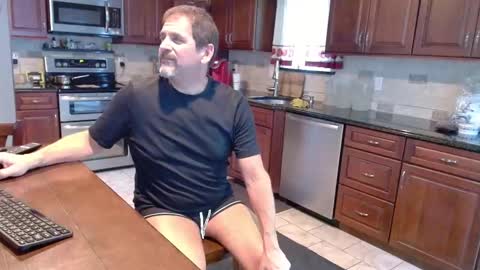 Snapshot of islandguy70 chatting on September 8, 9:58 pm Jim online show from September 8, 9:58 pm