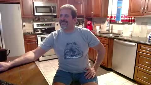 Snapshot of islandguy70 chatting on September 19, 10:54 pm Jim online show from September 19, 10:54 pm