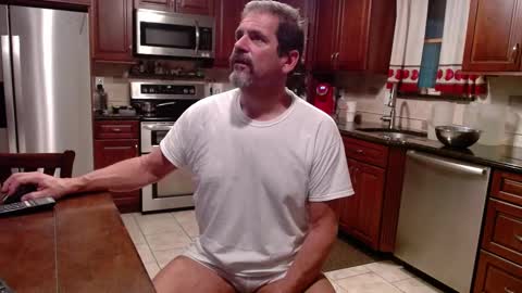 Snapshot of islandguy70 chatting on September 25, 9:24 am Jim online show from September 25, 9:24 am