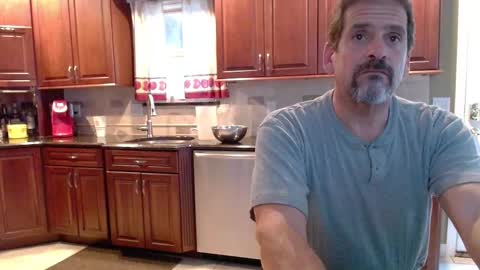 Snapshot of islandguy70 chatting on September 25, 9:40 pm Jim online show from September 25, 9:40 pm