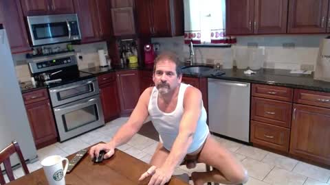 Snapshot of islandguy70 chatting on September 30, 9:31 pm Jim online show from September 30, 9:31 pm