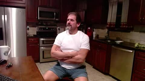 Snapshot of islandguy70 chatting on October 15, 10:43 pm Jim online show from October 15, 10:43 pm