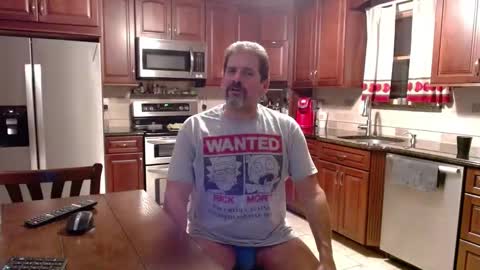 Snapshot of islandguy70 chatting on October 22, 10:42 pm Jim online show from October 22, 10:42 pm