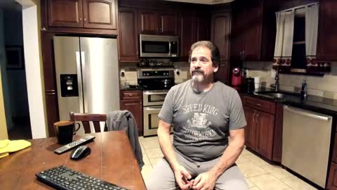 Snapshot of islandguy70 chatting on November 13, 1:26 am Jim online show from November 13, 1:26 am