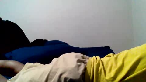 Snapshot of islandmaker chatting on October 24, 6:54 am islandmaker online show from October 24, 6:54 am