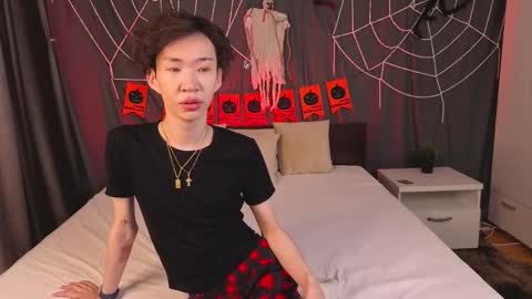 Snapshot of islendtakumi chatting on November 2, 4:15 am Takumi online show from November 2, 4:15 am