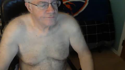 Snapshot of islesman22 chatting on December 4, 10:13 am islesman22 online show from December 4, 10:13 am