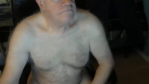 Snapshot of islesman22 chatting on January 24, 10:21 am islesman22 online show from January 24, 10:21 am